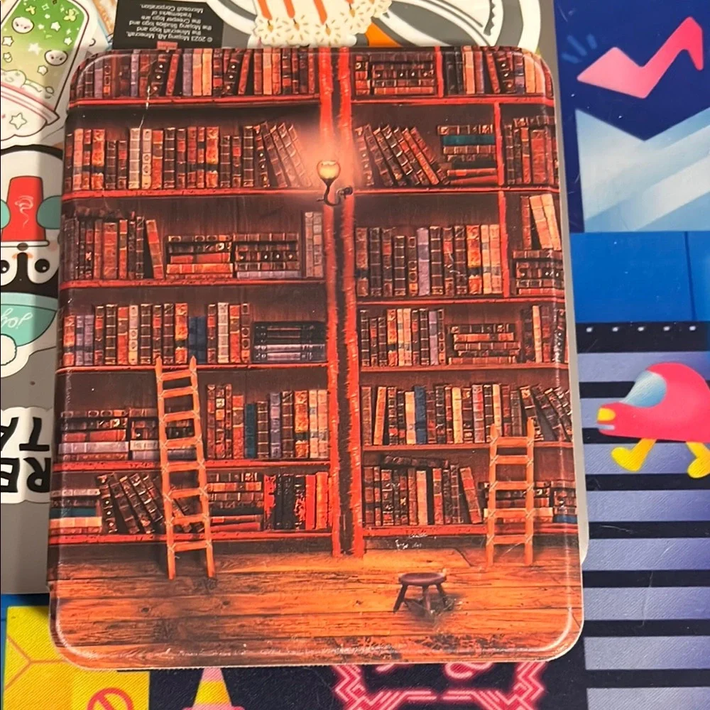 Barnes & Noble Glowlight 4 and case